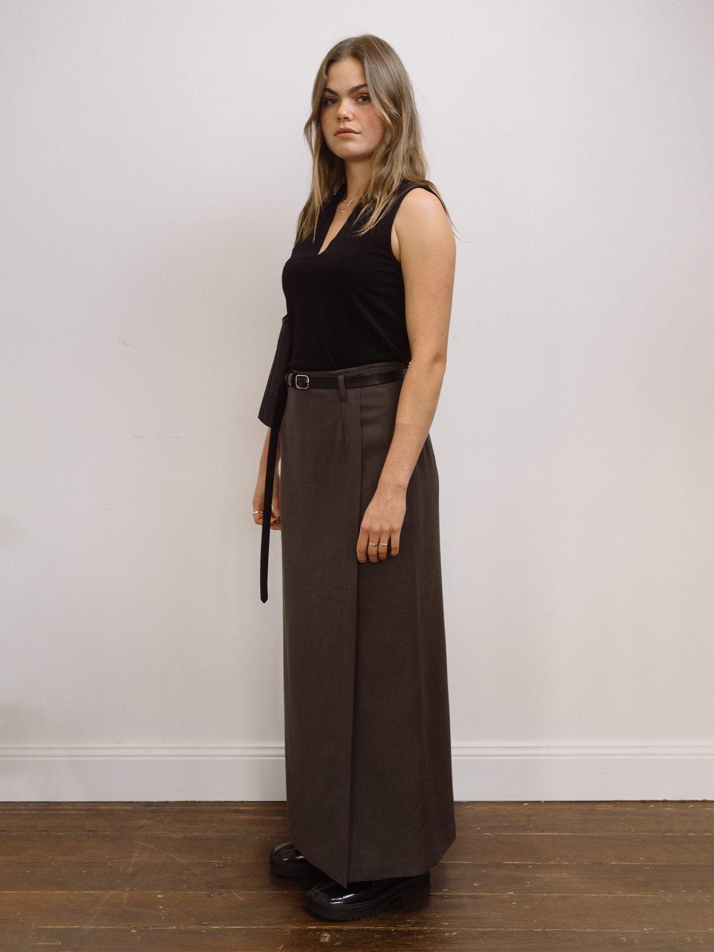 Country Road Wool Skirt Khaki 24"