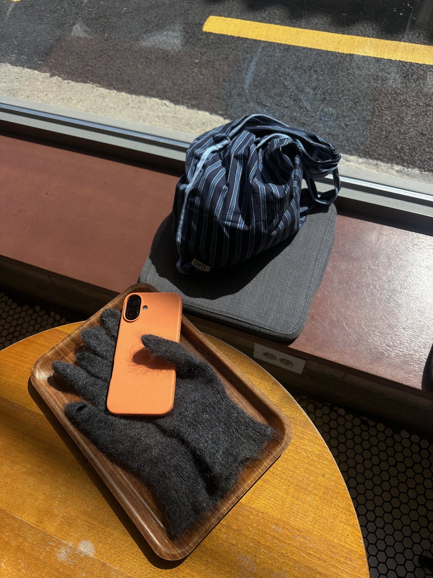OHTI Meg Glove