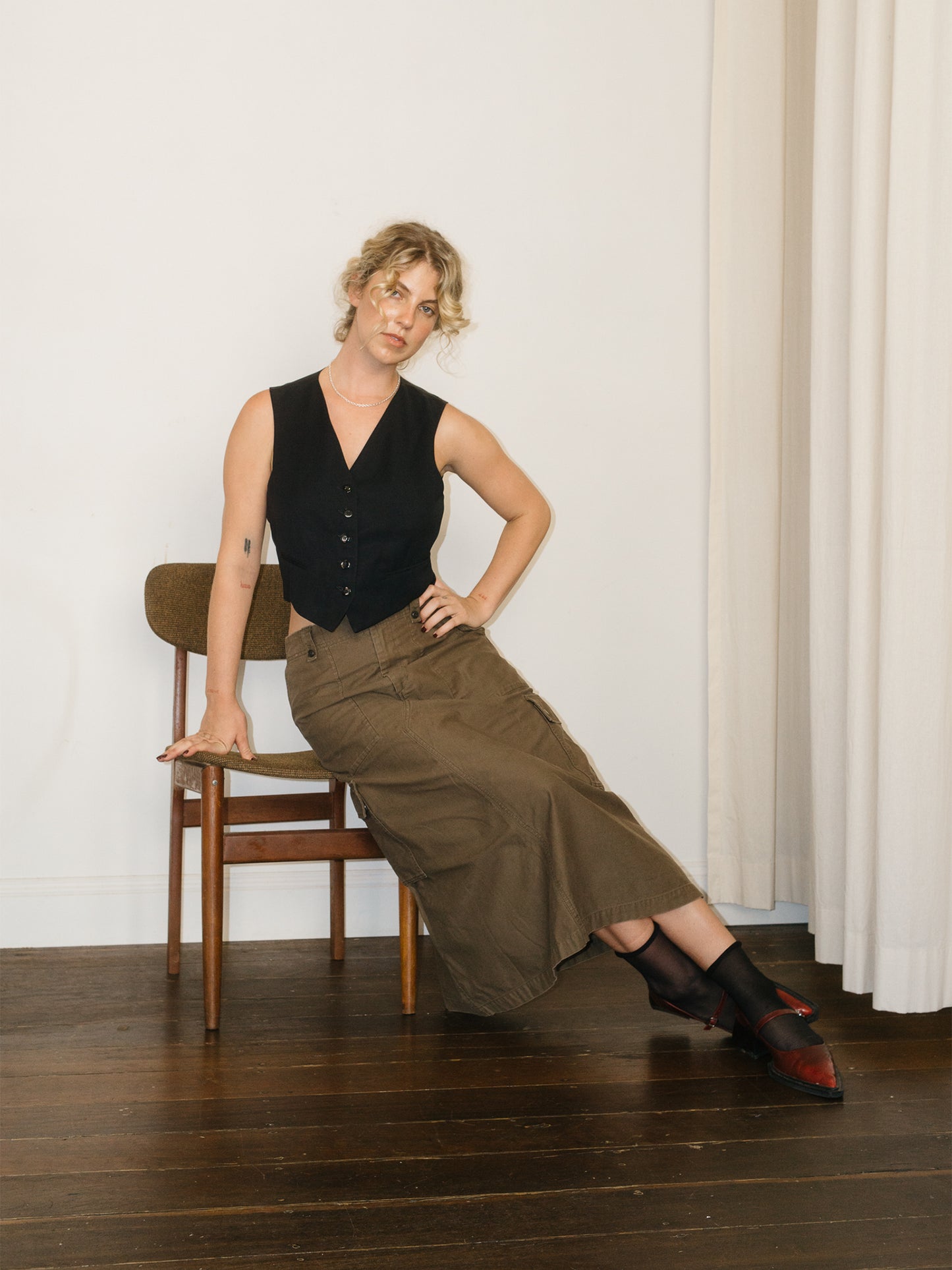 Cropped Wool Waistcoat Black M