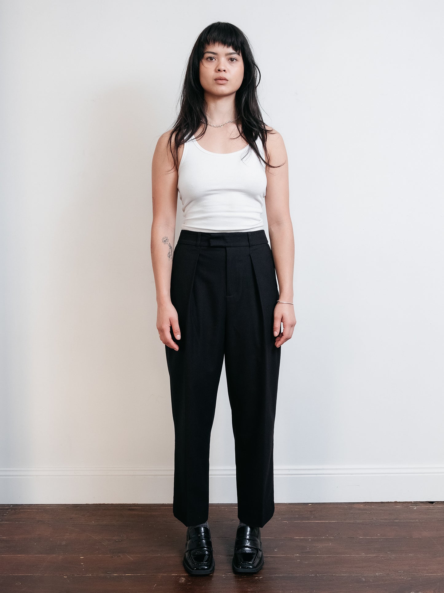 Cropped Pleat Pantalon Black 24"