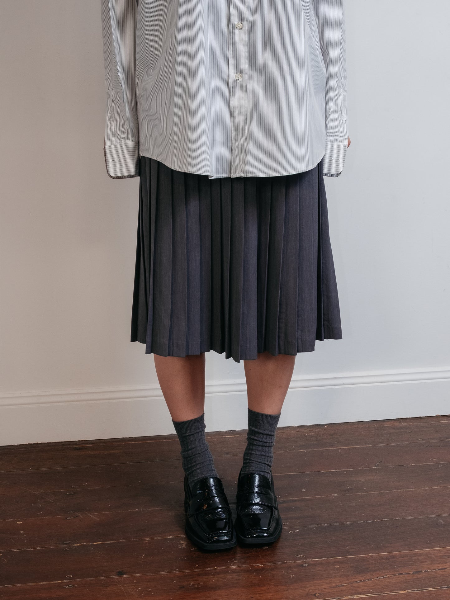 Knee Length Pleat Skirt Grey 28" (Australian Made)